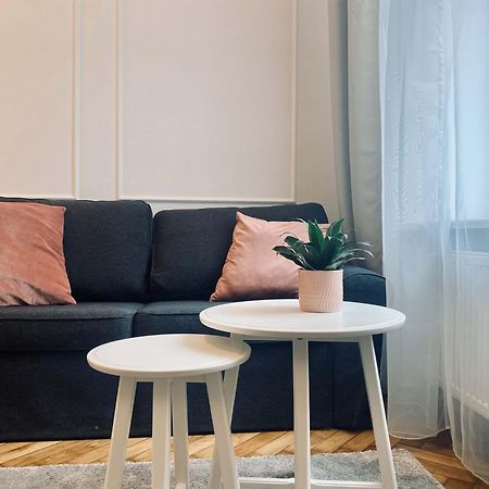 Beautiful Apartment With Two Rooms, Cracow Old Town Kraków Exteriör bild